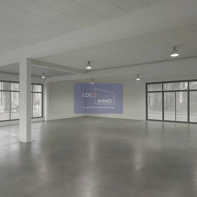 Plus de détails pour Local commercial à vendre