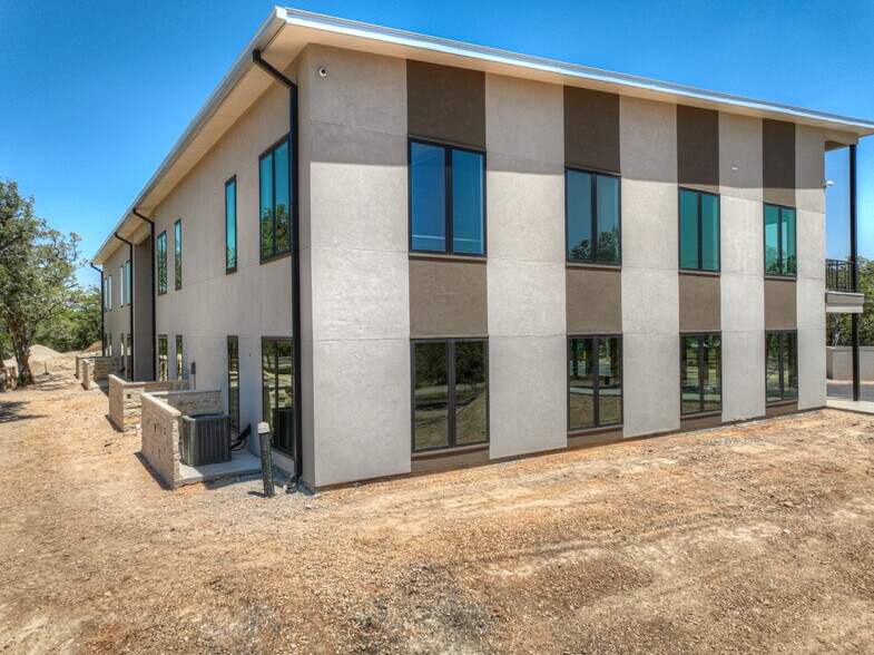 1878 Herbelin Rd, New Braunfels, TX à vendre - Photo de l’immeuble – Image 2 sur 89