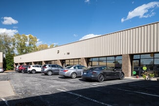 Plus de détails pour 716 Crown Industrial Ct, Chesterfield, MO - Industriel/Logistique à louer