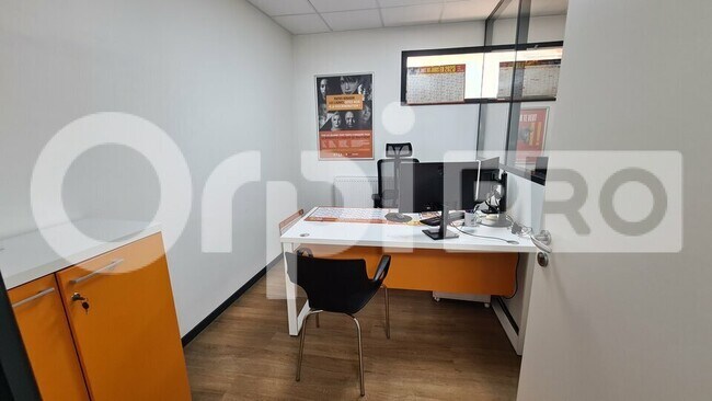 Plus de détails pour Local d’activités à vendre