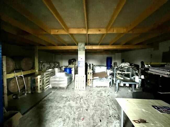 Plus de détails pour Local d'activités, Industriel/Logistique à louer