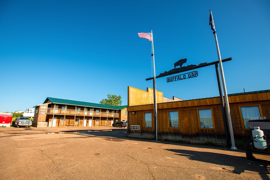 3100 Buffalo Gap Rd, Medora, ND à vendre - Photo de l’immeuble – Image 3 sur 11