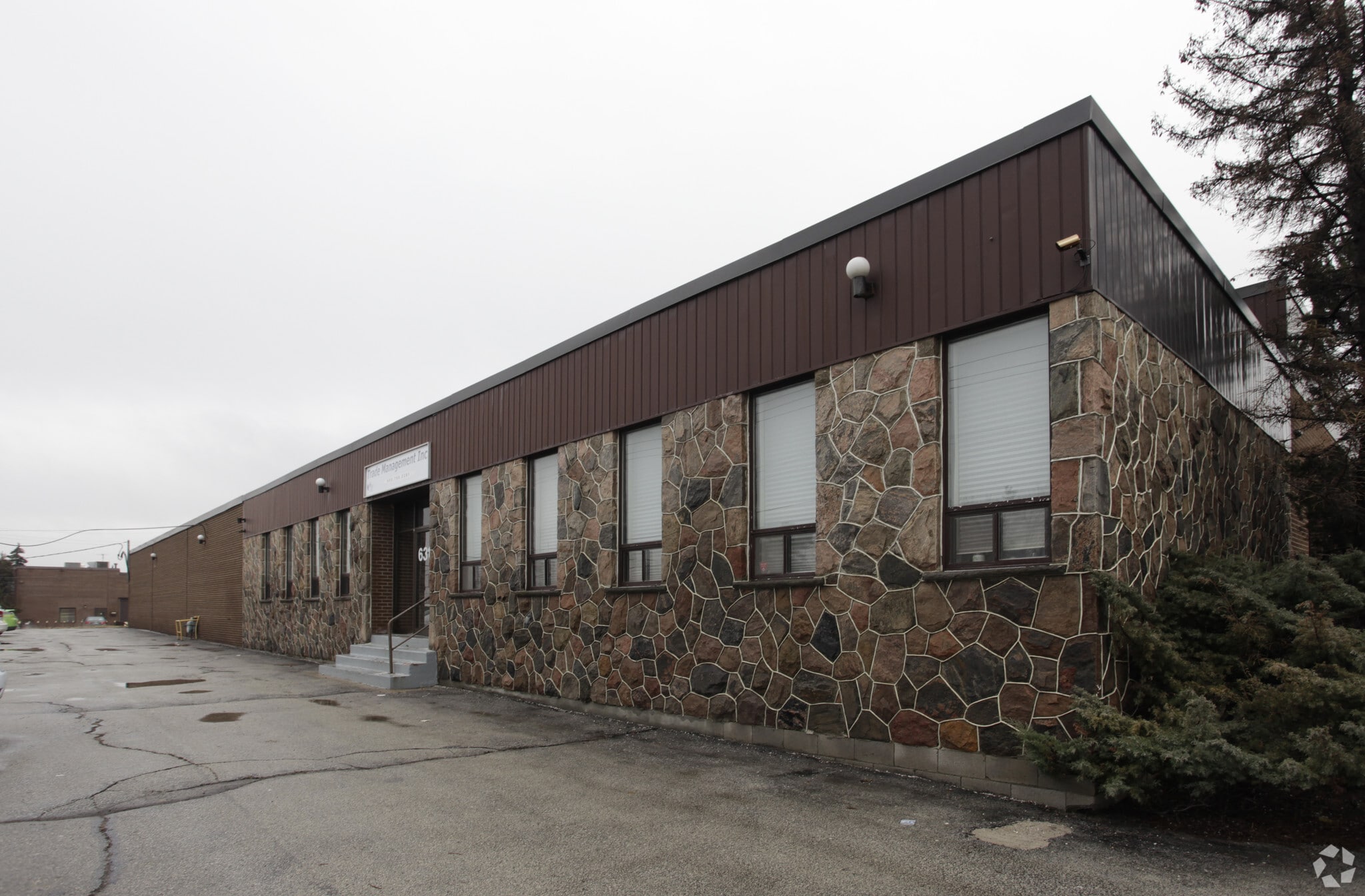 631 Rivermede Rd, Concord, ON à louer Photo principale– Image 1 sur 3