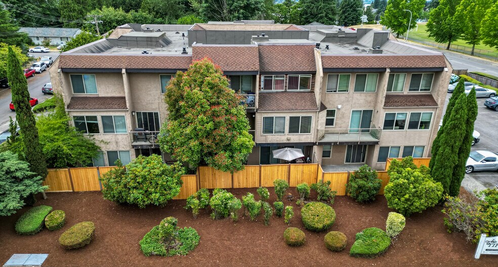 1177 Harrington Ave, Renton, WA à vendre - Photo de l’immeuble – Image 3 sur 20