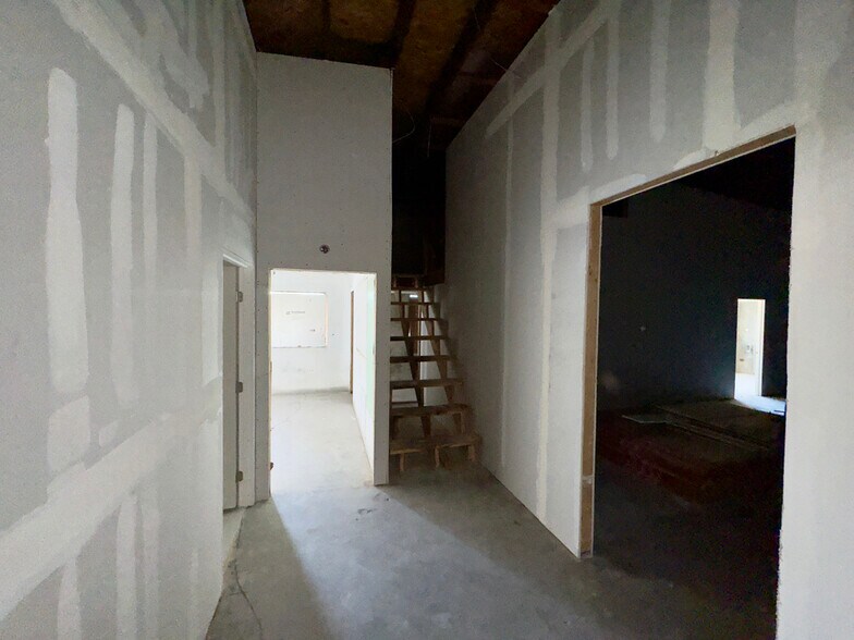 38821 30th St E, Palmdale, CA à vendre - Photo de l’immeuble – Image 3 sur 9