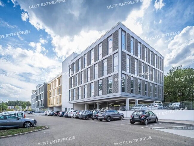 Plus de détails pour 15 Bis Rue Christian Pauc, Nantes - Bureau à louer