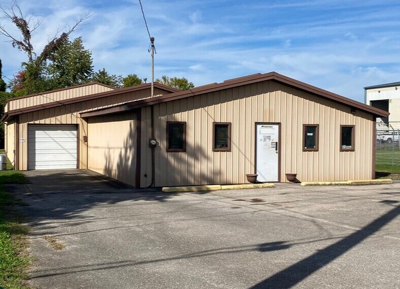 2000 N Willow Rd, Evansville, IN à vendre Photo principale– Image 1 sur 34