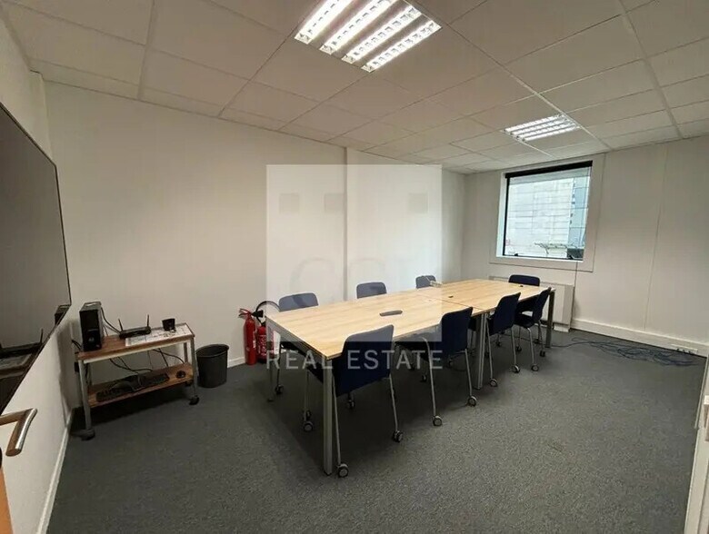 Bureau dans Grenoble à louer - Photo intérieure – Image 3 sur 11