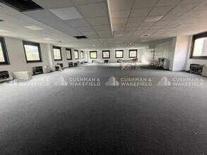 Chemin De La Bastide Blanche, Vitrolles à louer Photo intérieure– Image 1 sur 1