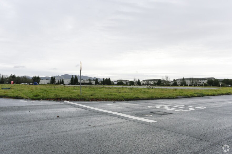 1600 Northpoint Pky, Santa Rosa, CA à vendre - Photo de l’immeuble – Image 2 sur 3