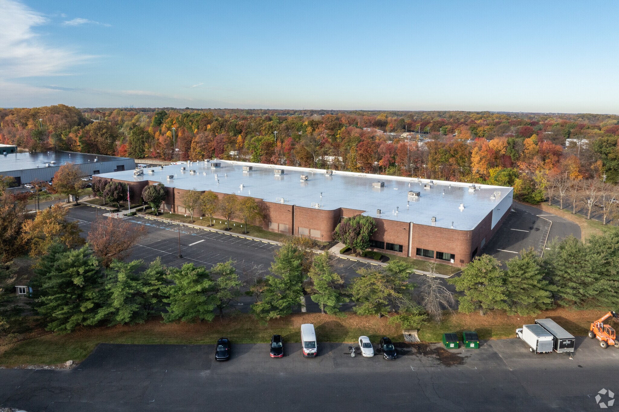 150 Rittenhouse Cir, Bristol, PA à louer Photo de l’immeuble– Image 1 sur 17
