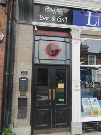 Plus de détails pour 100 High St, Bedford - Local commercial à louer