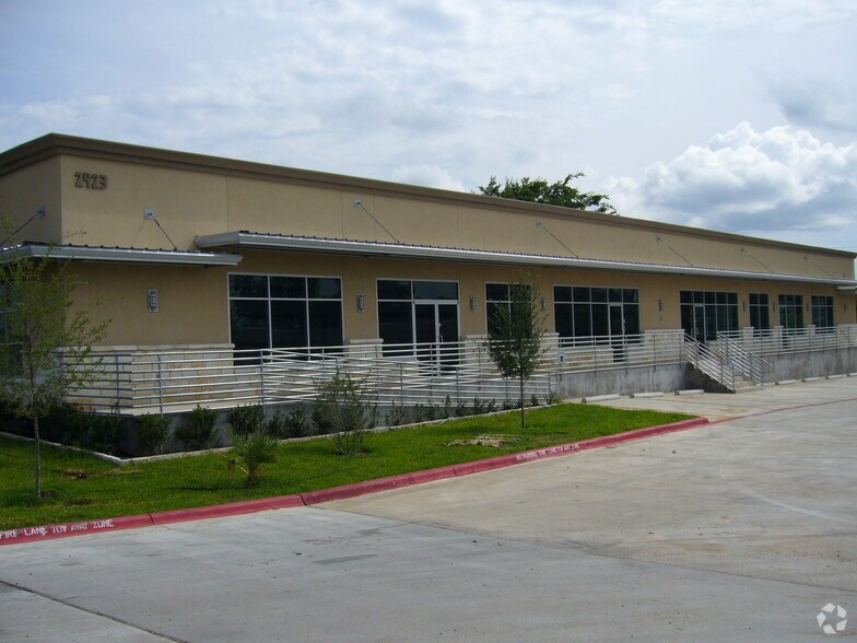 2423 S Bell Blvd, Cedar Park, TX à vendre - Photo de l’immeuble – Image 2 sur 6