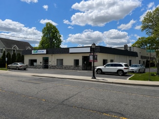Plus de détails pour 980 Little East Neck Rd, West Babylon, NY - Industriel/Logistique à vendre
