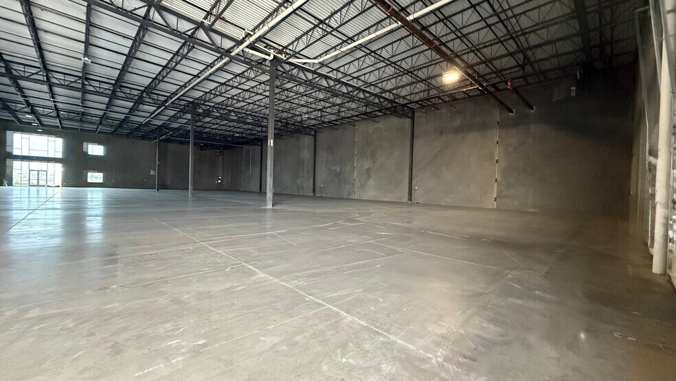 3195 W Professional Cir, Salt Lake City, UT à louer - Photo de l’immeuble – Image 3 sur 12