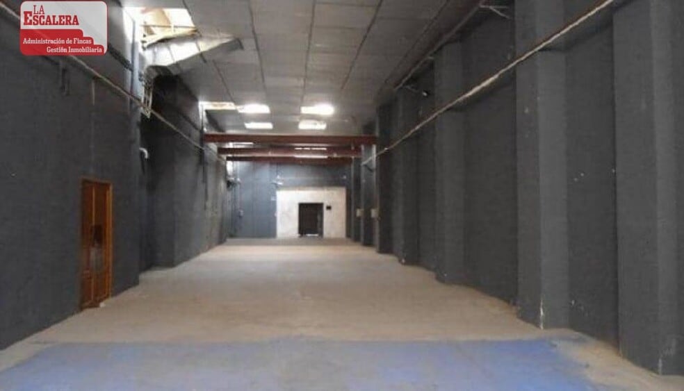 Industriel/Logistique dans Alcoy, Alicante à vendre - Photo intérieure – Image 2 sur 5