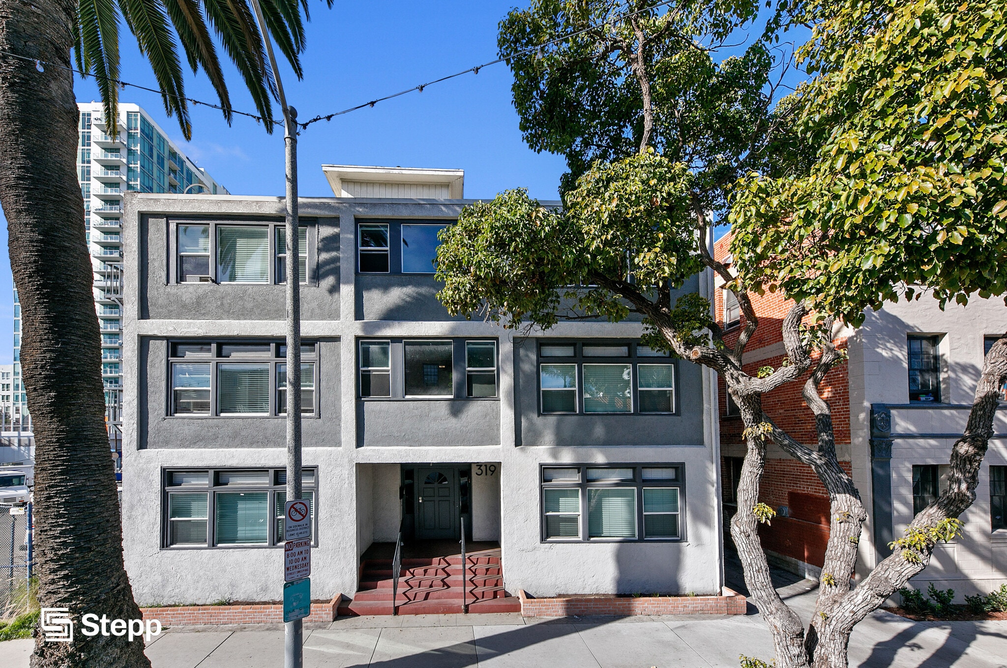 319 Elm Ave, Long Beach, CA à vendre Photo principale– Image 1 sur 14