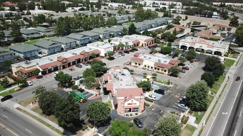 501-561 New Los Angeles Ave, Moorpark, CA à louer - Vidéo sur l’annonce professionnelle – Image 2 sur 20