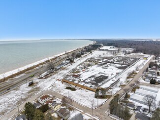 Plus de détails pour 606 Parkway Blvd, Two Rivers, WI - Industriel/Logistique à louer