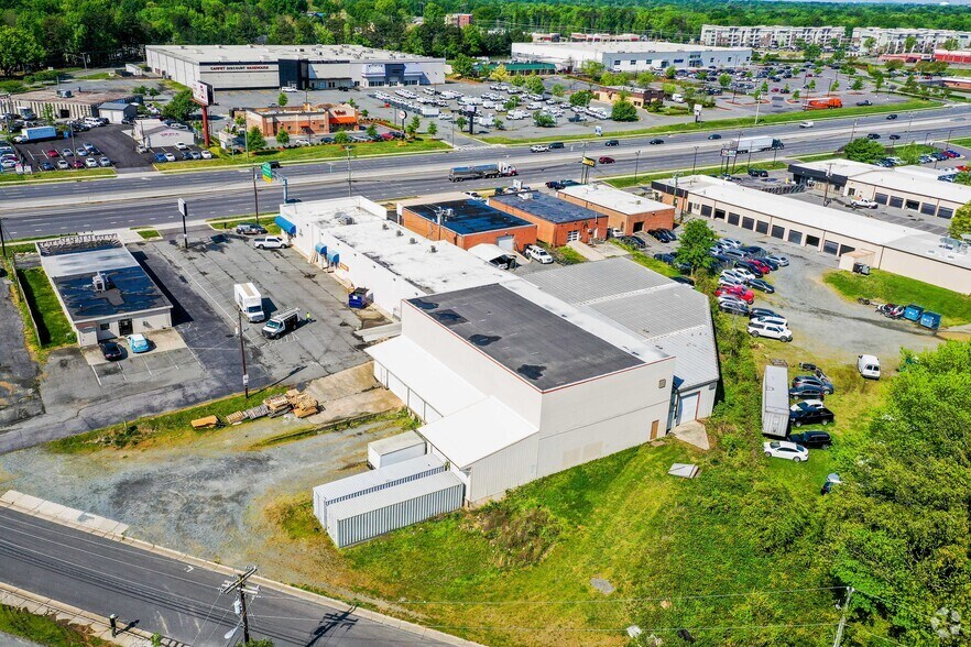 6157 E Independence Blvd, Charlotte, NC à vendre - Aérien – Image 2 sur 2