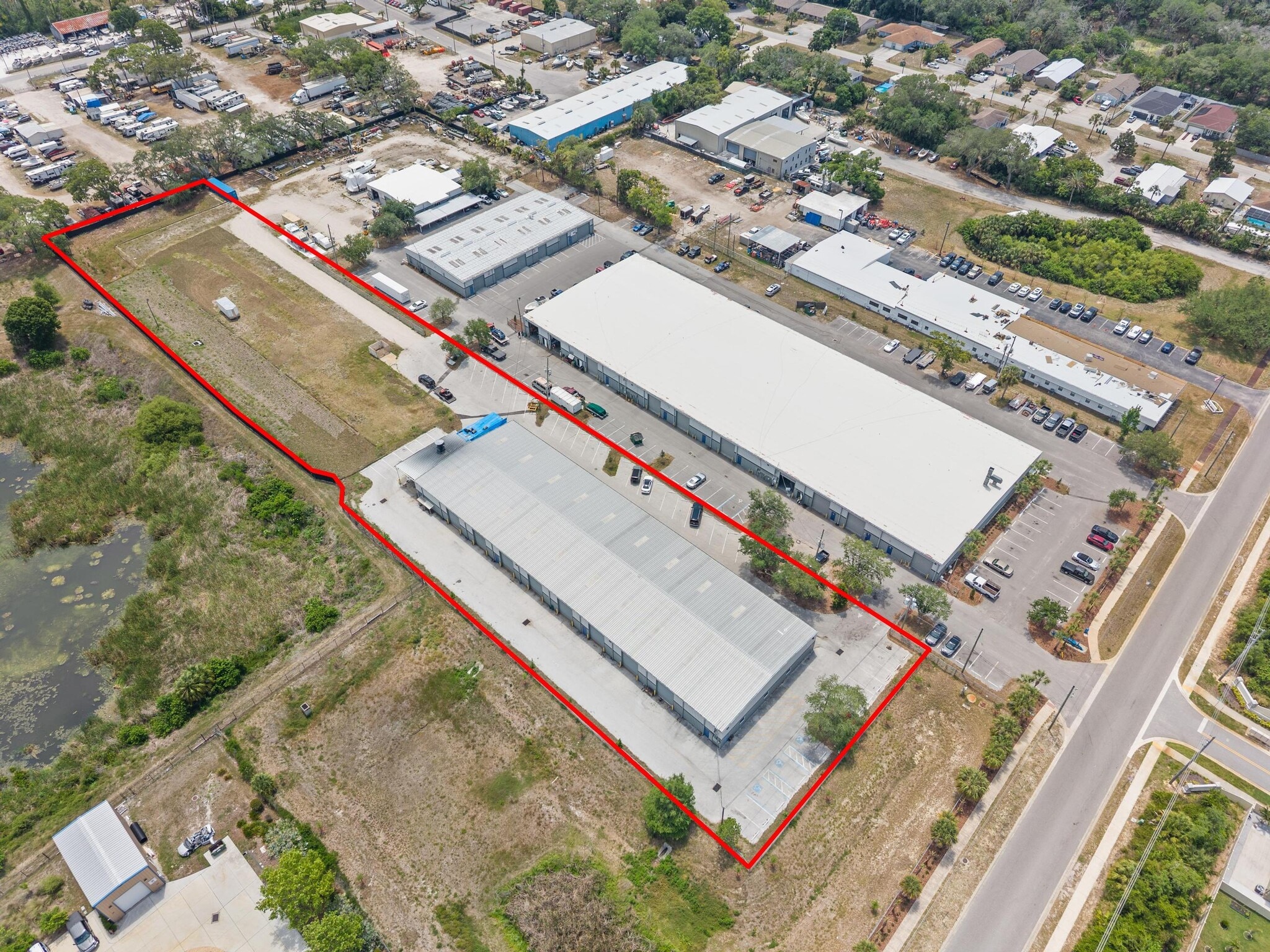 1400 L and R Industrial Blvd, Tarpon Springs, FL à louer Aérien– Image 1 sur 31