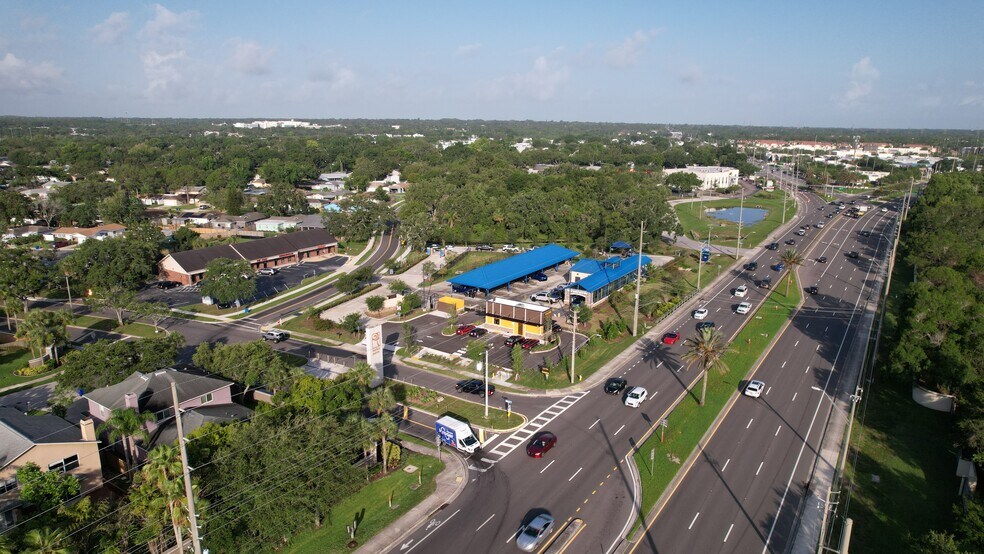 3502 Tampa rd, Oldsmar, FL à vendre - Photo de l’immeuble – Image 3 sur 4