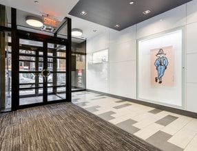 2160-2170 Rue de la Montagne, Montréal, QC à louer Photo intérieure– Image 2 sur 4