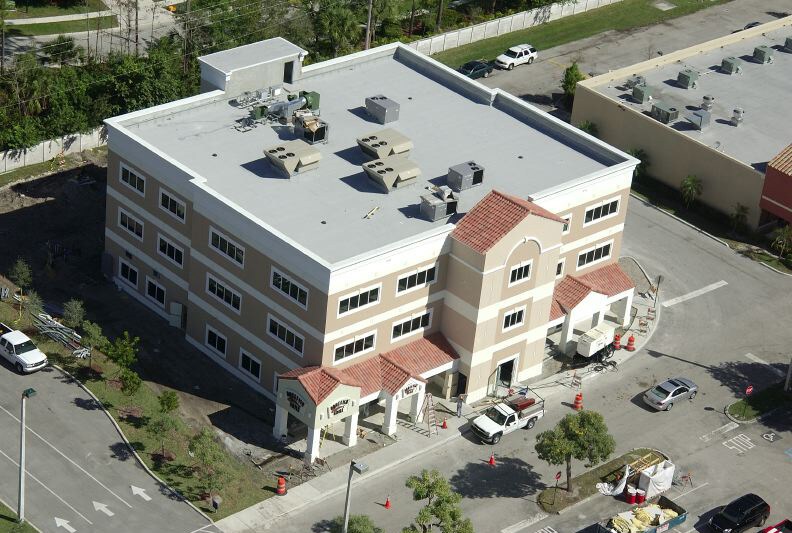 9897 Lake Worth Rd, Lake Worth, FL à louer - Photo de l’immeuble – Image 2 sur 4