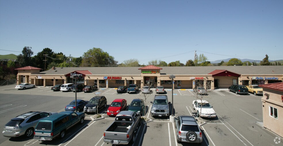 7375-7459 Amador Valley, Dublin, CA à louer - Photo de l’immeuble – Image 1 sur 3