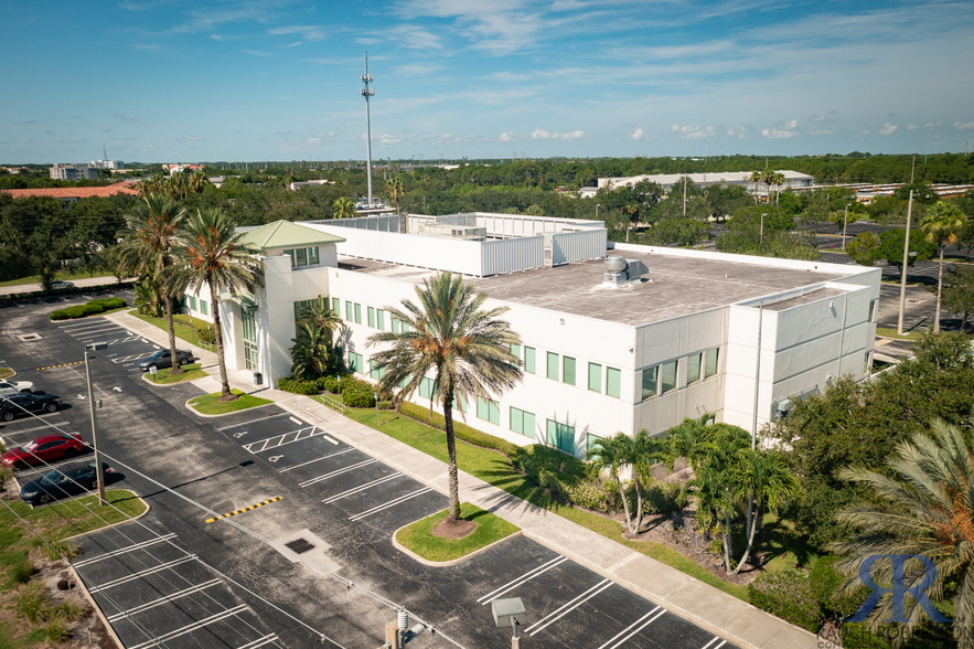 300 NW Peacock Blvd, Port Saint Lucie, FL à vendre - Photo principale – Image 3 sur 22