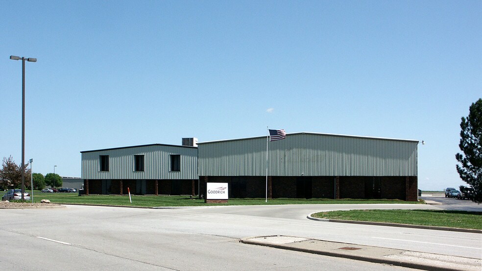 400 New Century Pky, New Century, KS à vendre - Photo principale – Image 1 sur 1