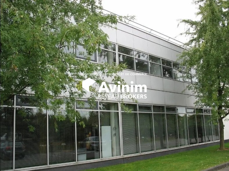 Bureau dans Tremblay-en-France à louer - Photo de l’immeuble – Image 1 sur 21