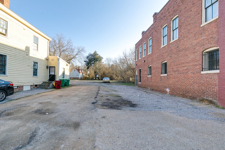 712 Grove Ave, Petersburg, VA à vendre - Photo de l’immeuble – Image 3 sur 39