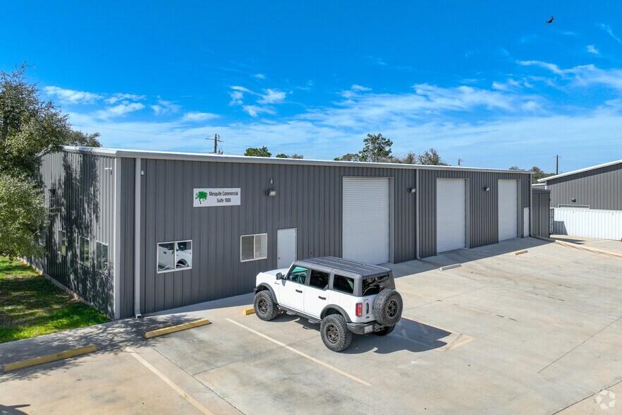 15210 Fitzhugh Rd, Austin, TX à vendre - Photo principale – Image 1 sur 14