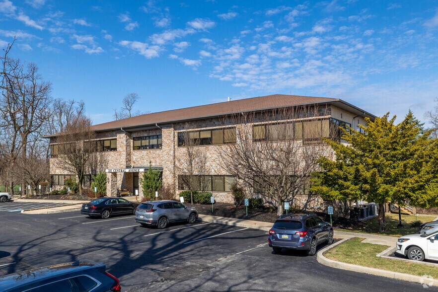 325 W Central Ave, Malvern, PA à vendre - Photo de l’immeuble – Image 2 sur 3