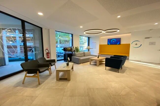 Plus de détails pour Allée Gustave Eiffel, Issy-les-Moulineaux - Bureau à louer