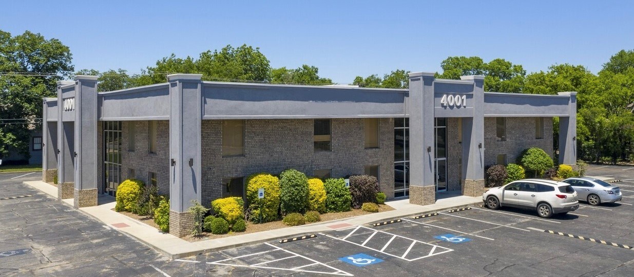 4001 N Classen Blvd, Oklahoma City, OK à louer Photo de l’immeuble– Image 1 sur 7