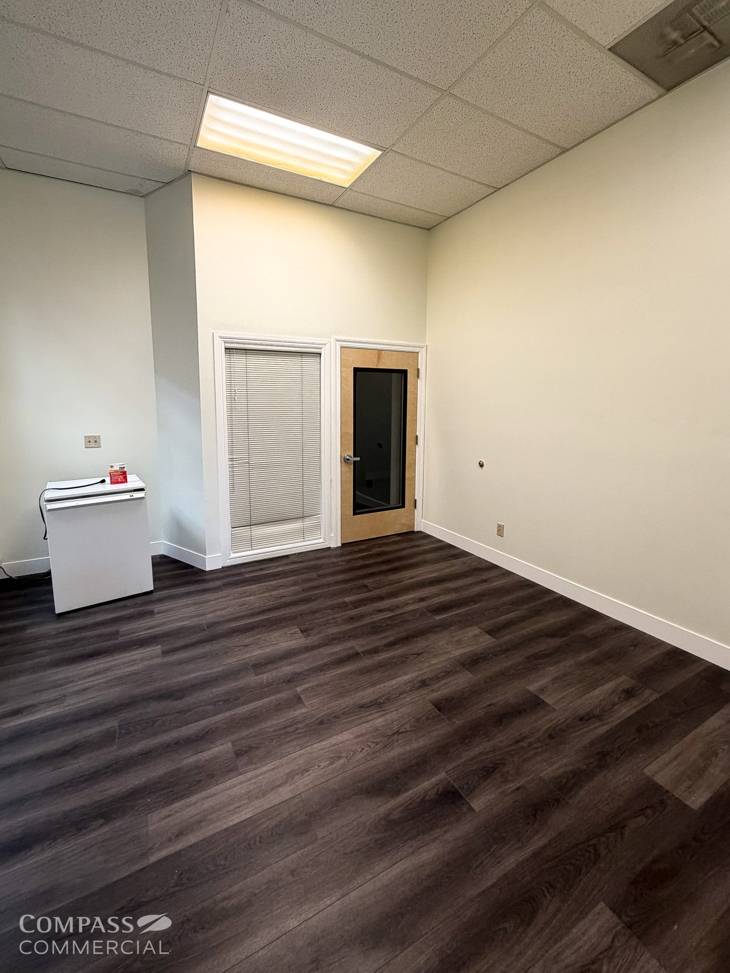 869 NW Wall St, Bend, OR à louer Photo intérieure– Image 1 sur 8