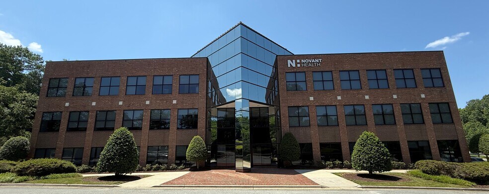 3515 W Market St, Greensboro, NC à louer - Photo de l’immeuble – Image 2 sur 27