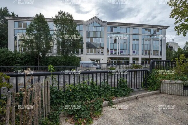 Plus de détails pour 7 Rue Jean Mermoz, Versailles - Bureau à louer