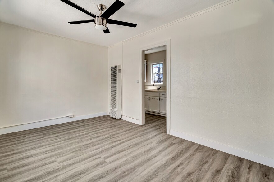 2233 W 14th St, Los Angeles, CA à vendre - Photo de l’immeuble – Image 2 sur 13