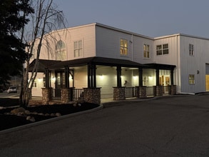 428 N Curry St, Tehachapi, CA à louer Photo intérieure– Image 1 sur 9