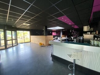 Plus de détails pour Local commercial à louer