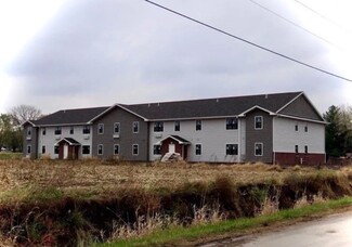 Plus de détails pour 1501 W North 4th St, Shelbyville, IL - Logement à vendre