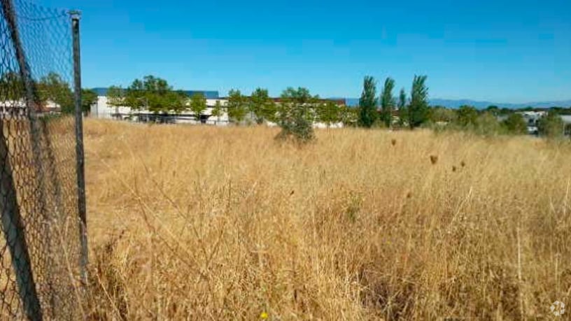 Terrain dans Alcorcón, Madrid à vendre - Photo de l’immeuble – Image 3 sur 3