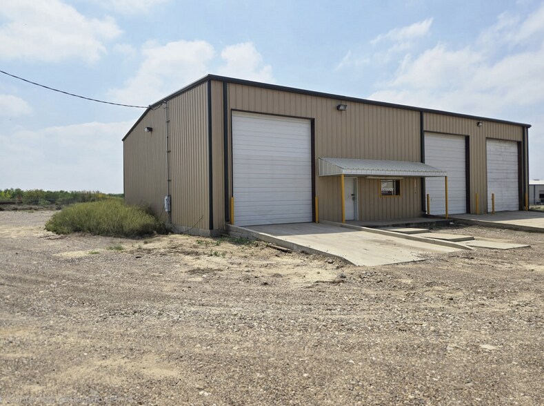 359 Hwy, Laredo, TX à louer - Photo principale – Image 1 sur 4