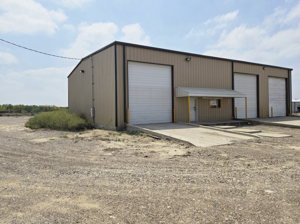 359 Hwy, Laredo, TX à louer Photo principale– Image 1 sur 5