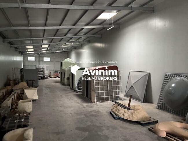 Plus de détails pour Industriel/Logistique à louer
