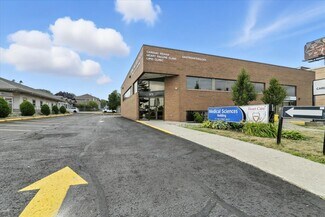 Plus de détails pour 372 King St, Oshawa, ON - Bureau à louer