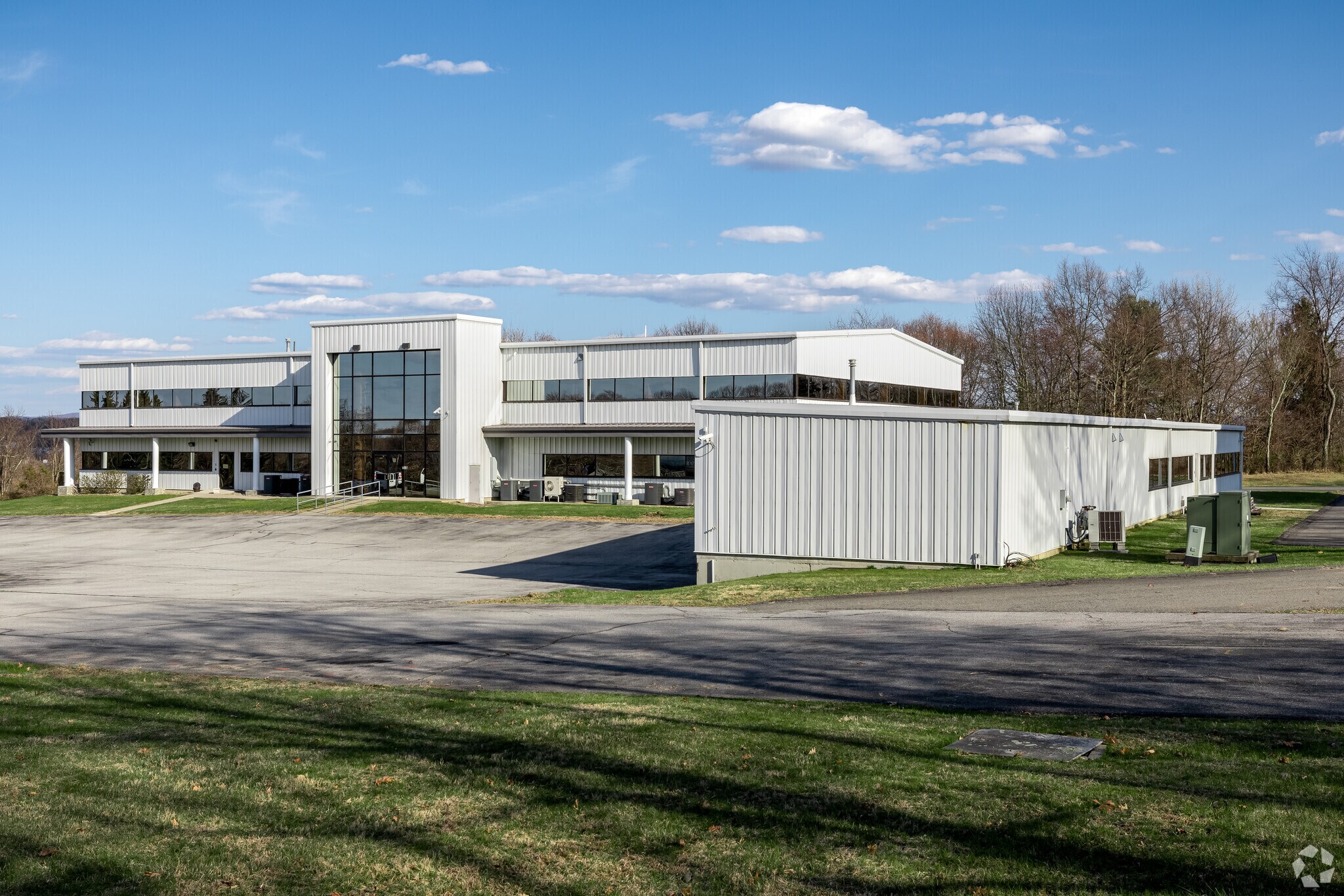 51 Assembly Way, Newburgh, NY à louer Photo de l’immeuble– Image 1 sur 7